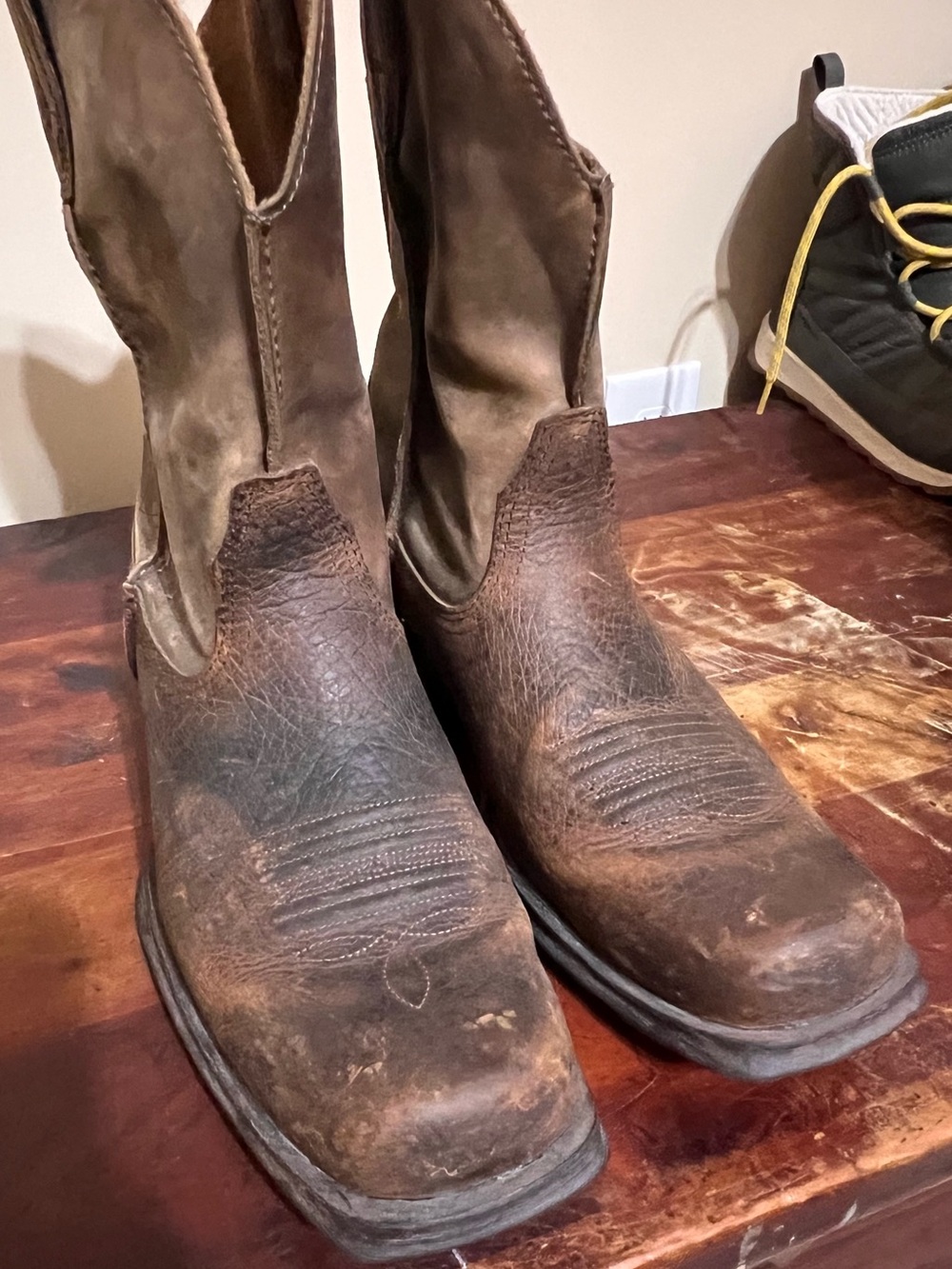 Ariat Rambler Men's Brown Leather Western Work Boots 11D
